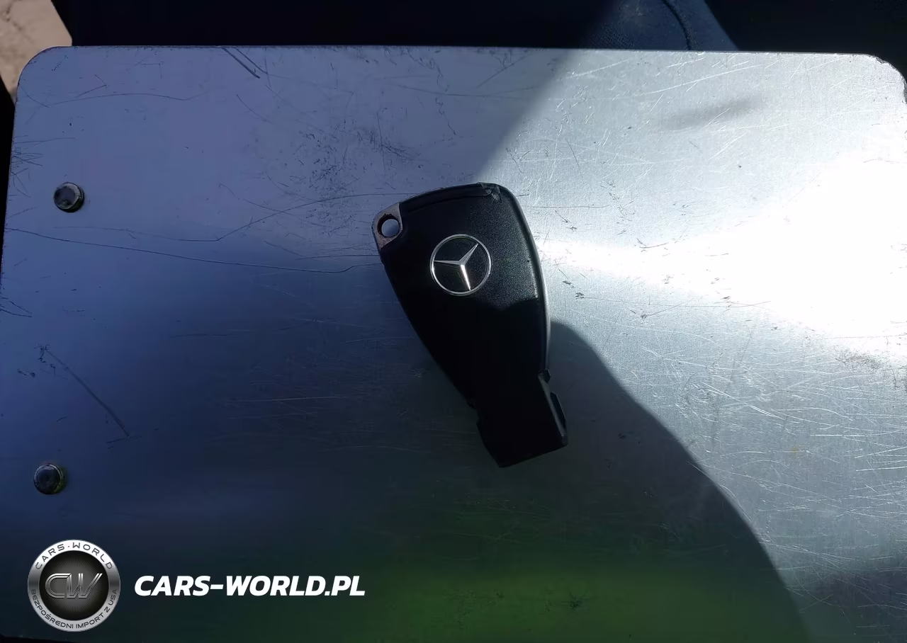 2002 Mercedes-Benz C 240 VIN:WDBRF61J42F166844 - 11