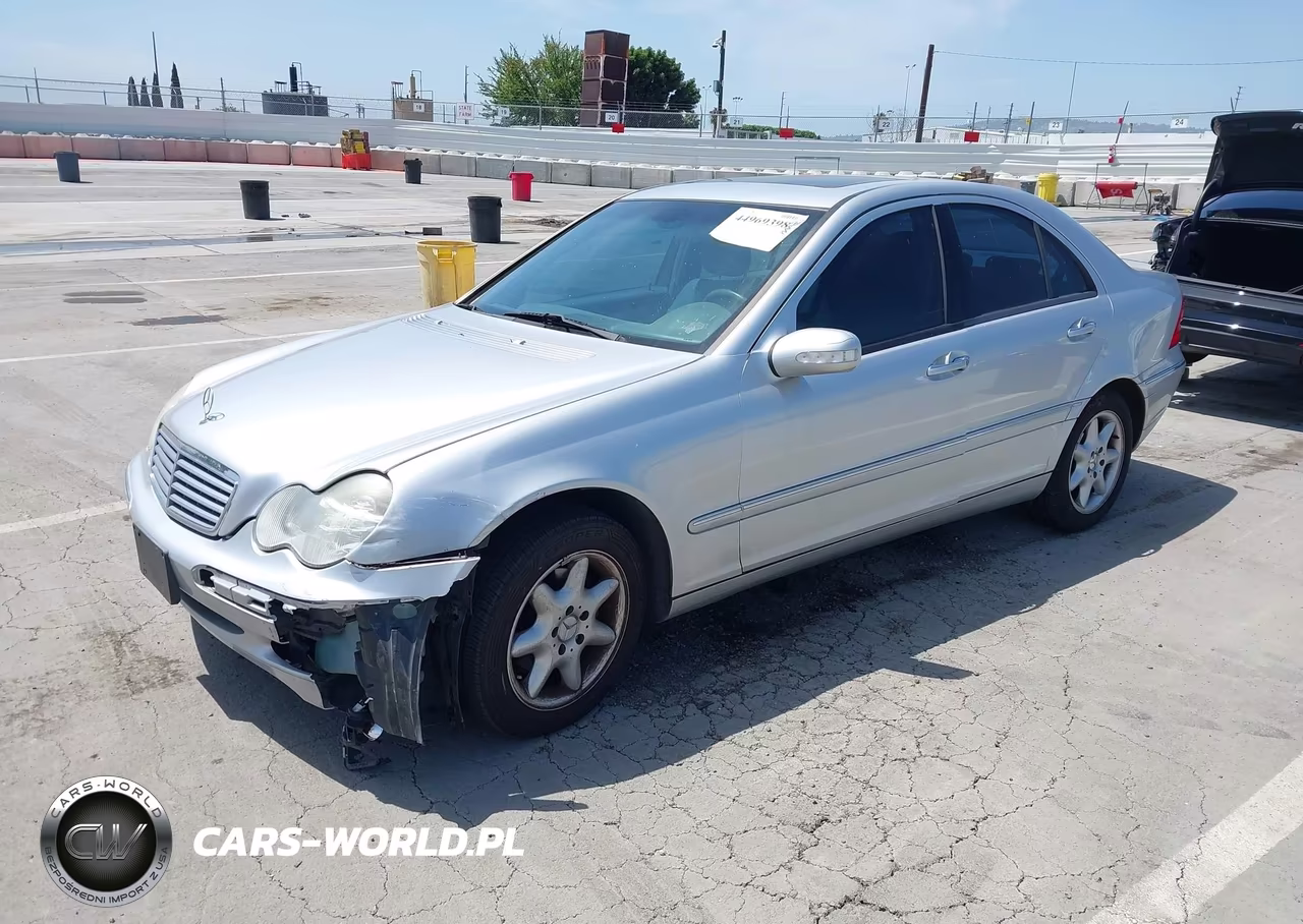2002 Mercedes-Benz C 240 VIN:WDBRF61J42F166844 - 2