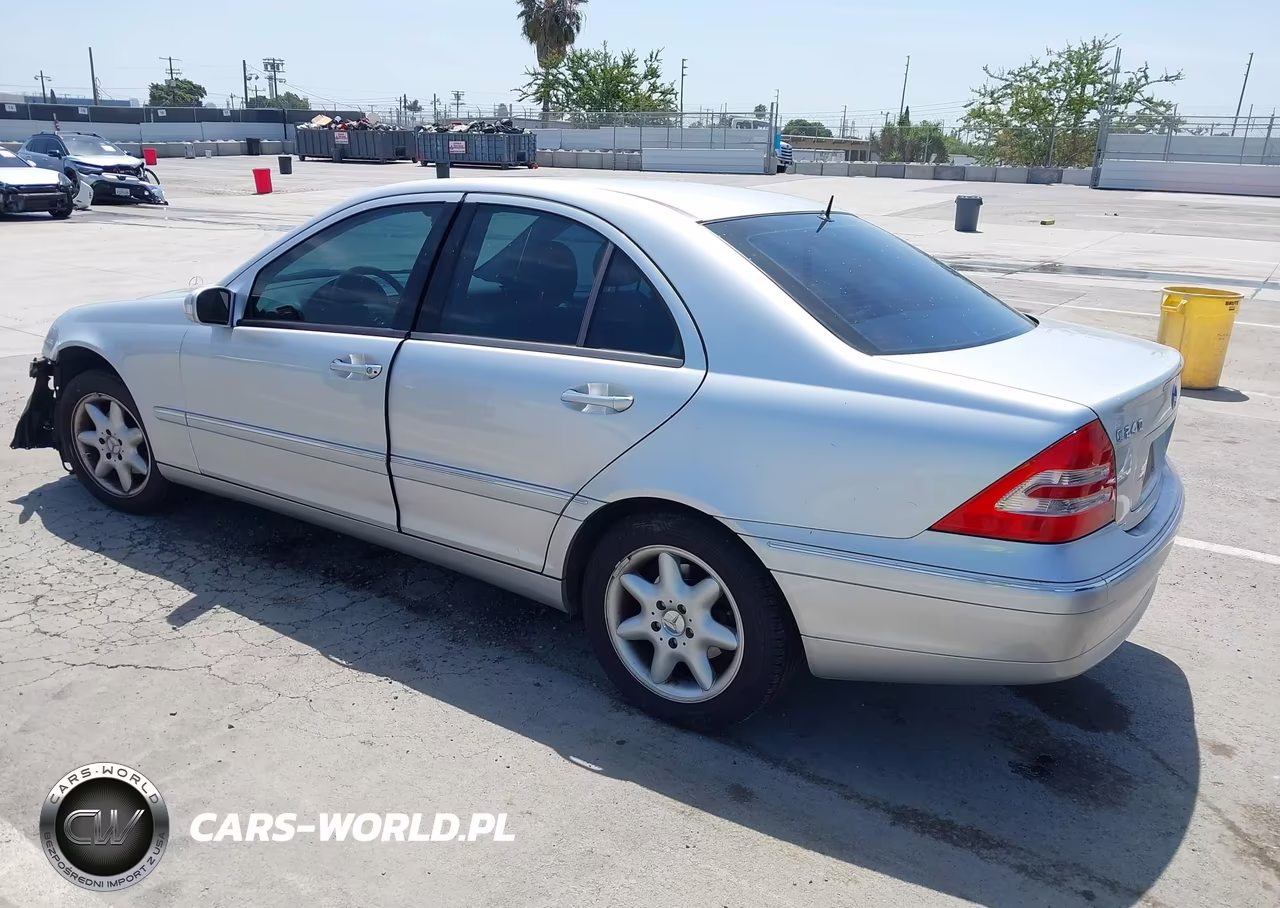 2002 Mercedes-Benz C 240 VIN:WDBRF61J42F166844 - 3
