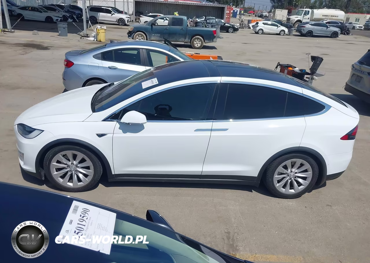 2016 Tesla Model X 60D-70D-75D-90D VIN:5YJXCAE26GF001803 - 14
