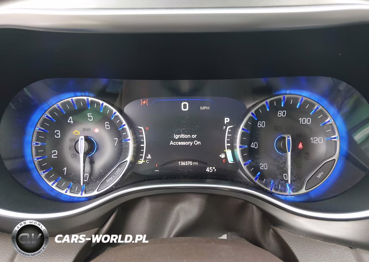 2018 Chrysler Pacifica Touring L Plus VIN:2C4RC1EGXJR271312 - 7