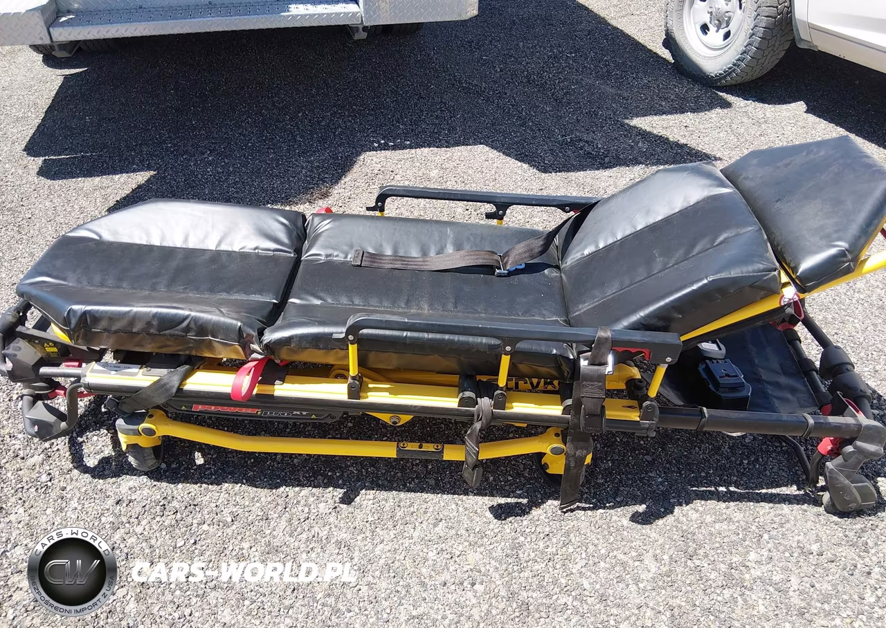 2013 Ford F-450 Chassis Xlt VIN:1FDUF4GT7DEB53955 - 13