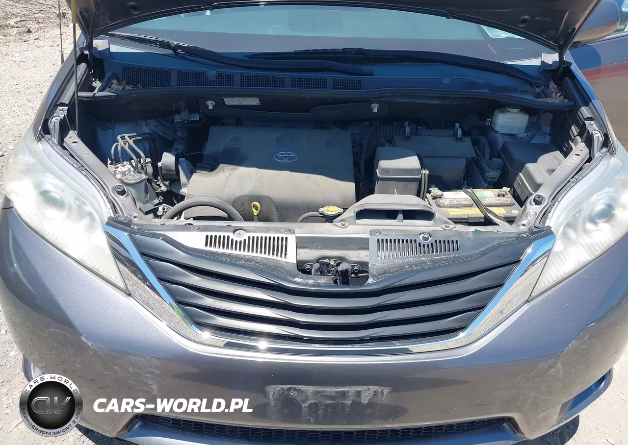 2013 Toyota Sienna Le V6 8 Passenger VIN:5TDKK3DC8DS374464 - 10