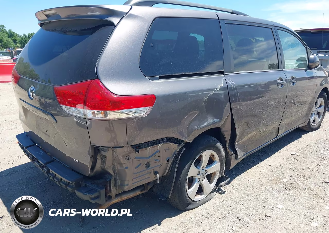 2013 Toyota Sienna Le V6 8 Passenger VIN:5TDKK3DC8DS374464 - 6