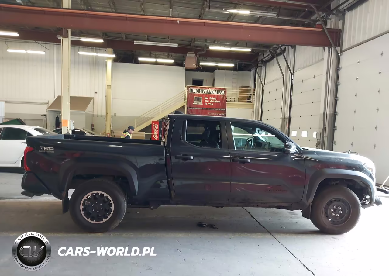 2024 Toyota Tacoma Trd Off Road VIN:3TMLB5JN0RM084944 - 13