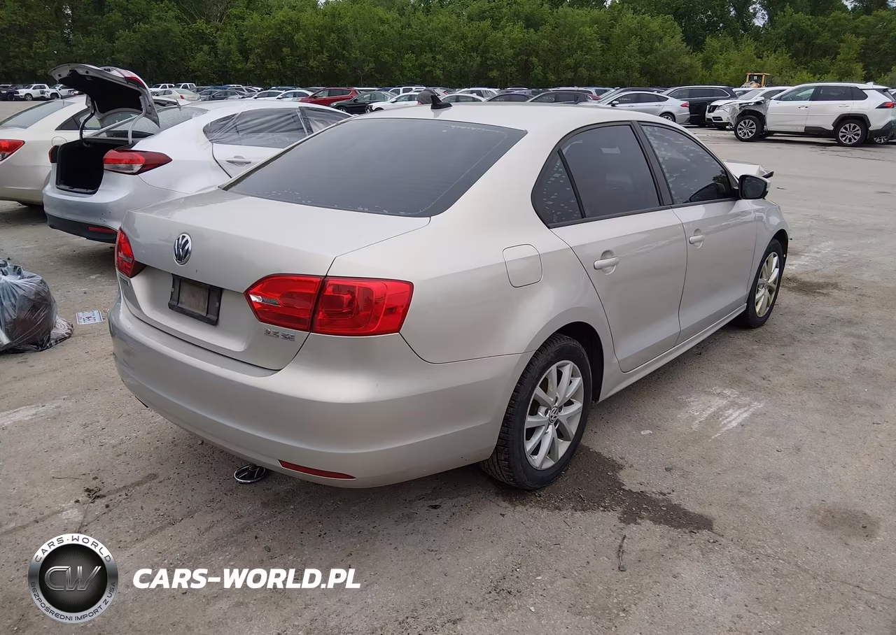 2011 Volkswagen Jetta 2.5L Se VIN:3VWDZ7AJ9BM318946 - 4