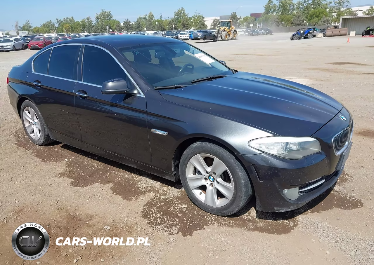 2011 BMW 528I