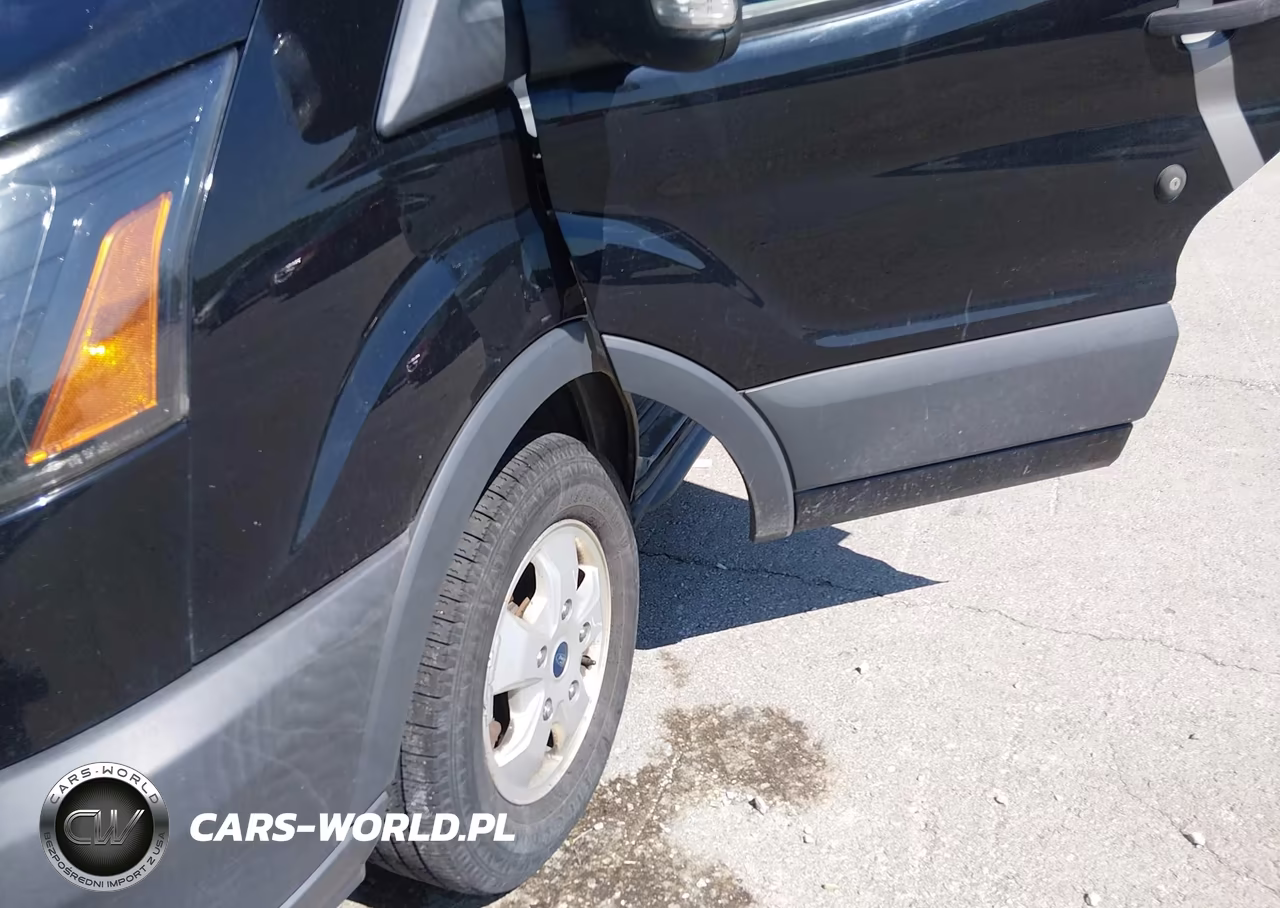 2018 Ford Transit-250 VIN:1FTYR2XM6JKA11667 - 7