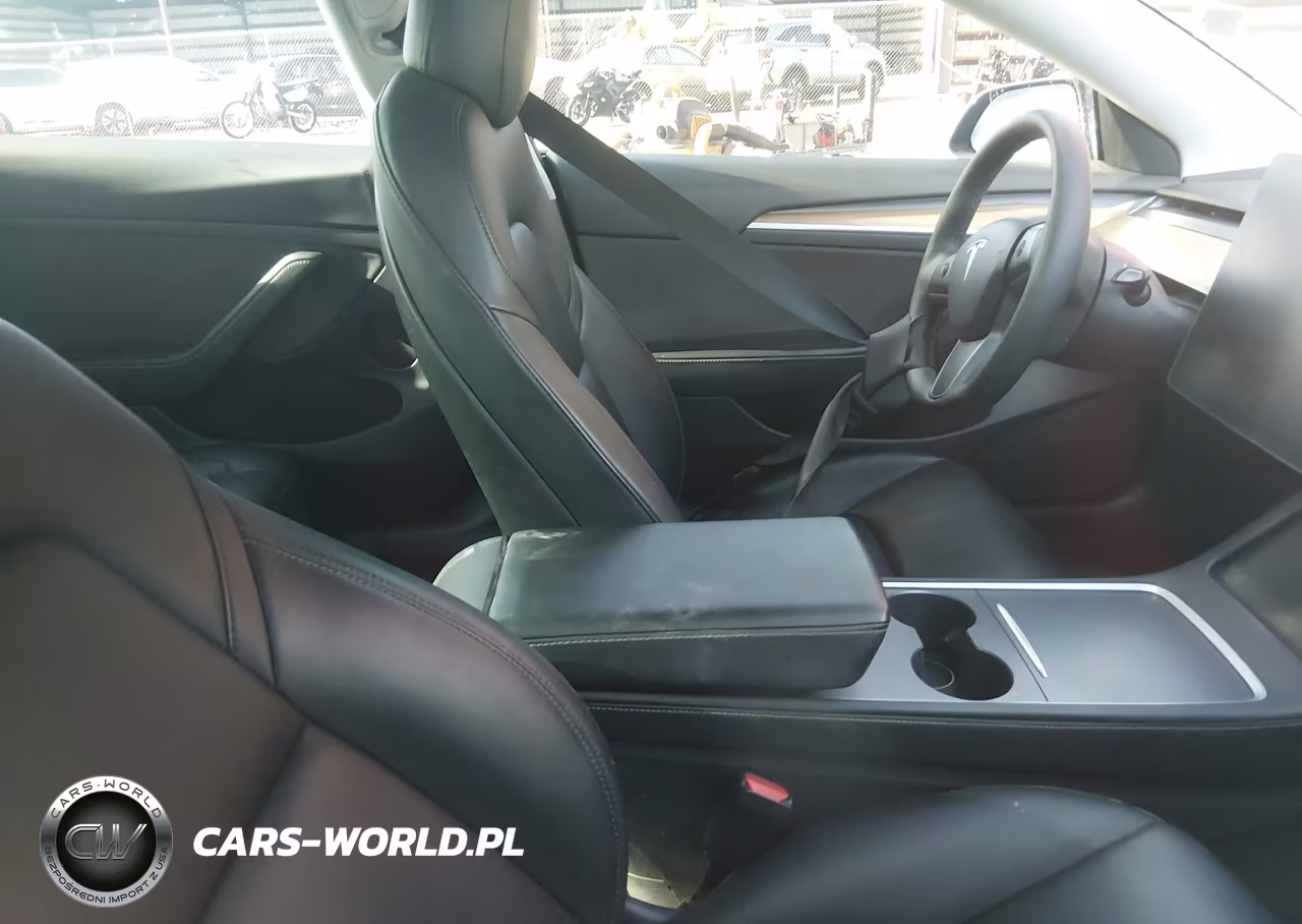 2021 Tesla Model 3 Standard Range Plus Rear-Wheel Drive VIN:5YJ3E1EAXMF982066 - 5