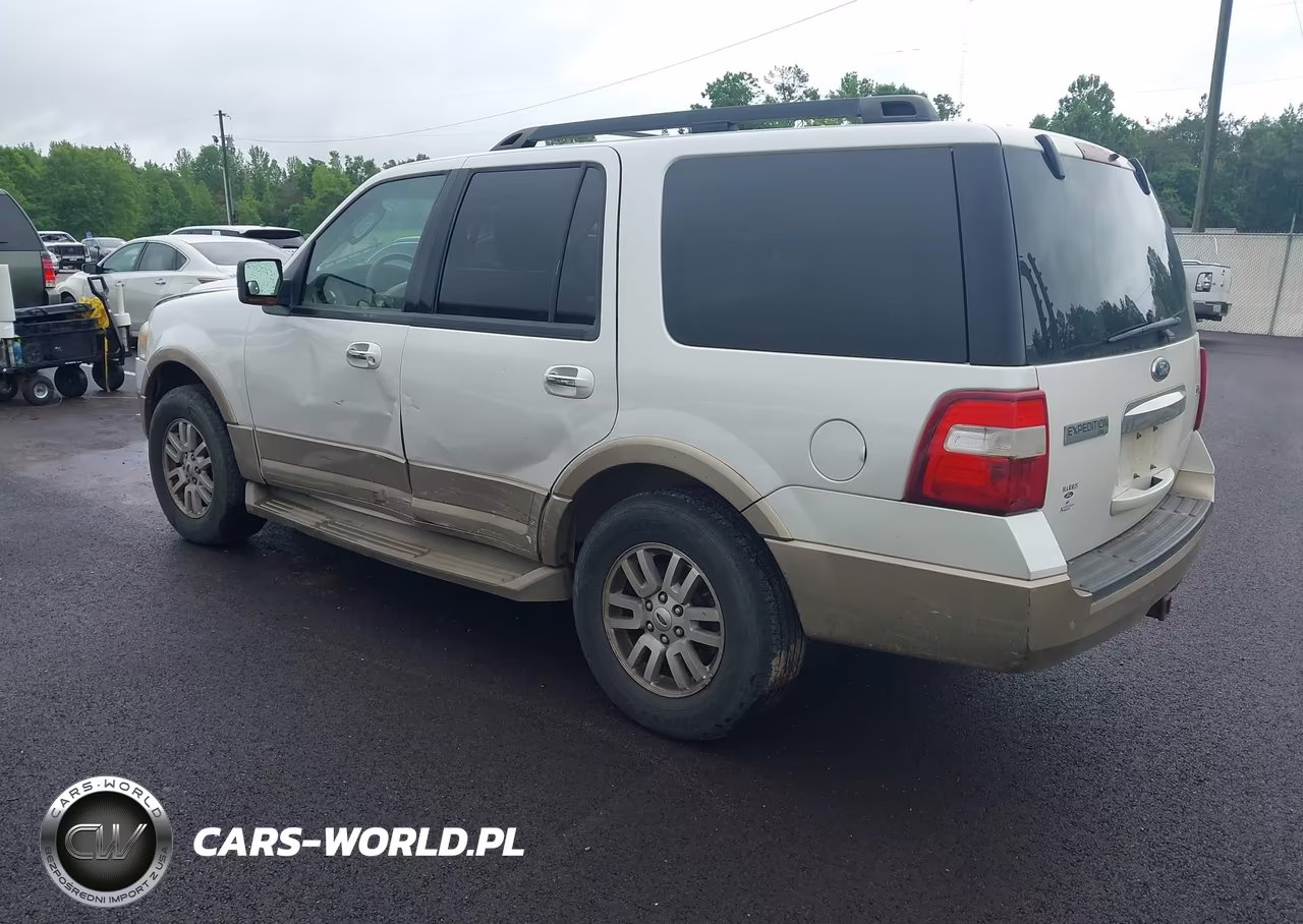2011 Ford Expedition Xlt VIN:1FMJU1J5XBEF18045 - 3