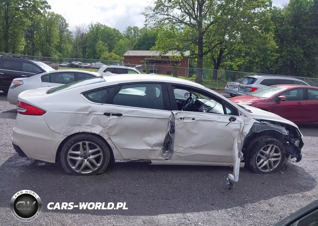 2019 Ford Fusion Se VIN:3FA6P0HD5KR229845 - 13