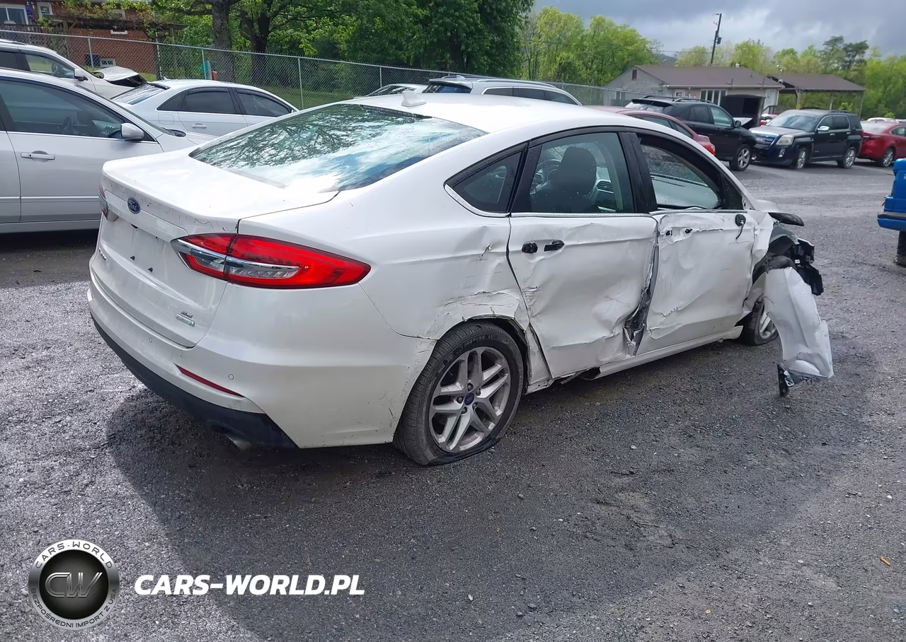2019 Ford Fusion Se VIN:3FA6P0HD5KR229845 - 4