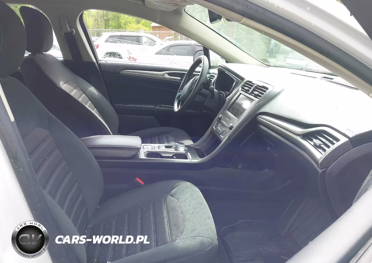 2019 Ford Fusion Se VIN:3FA6P0HD5KR229845 - 5