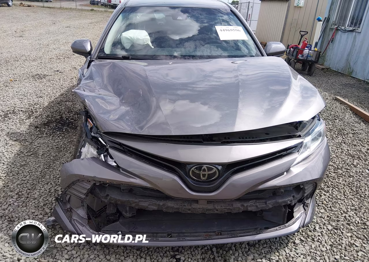 2018 Toyota Camry Le VIN:4T1B11HK9JU062570 - 6