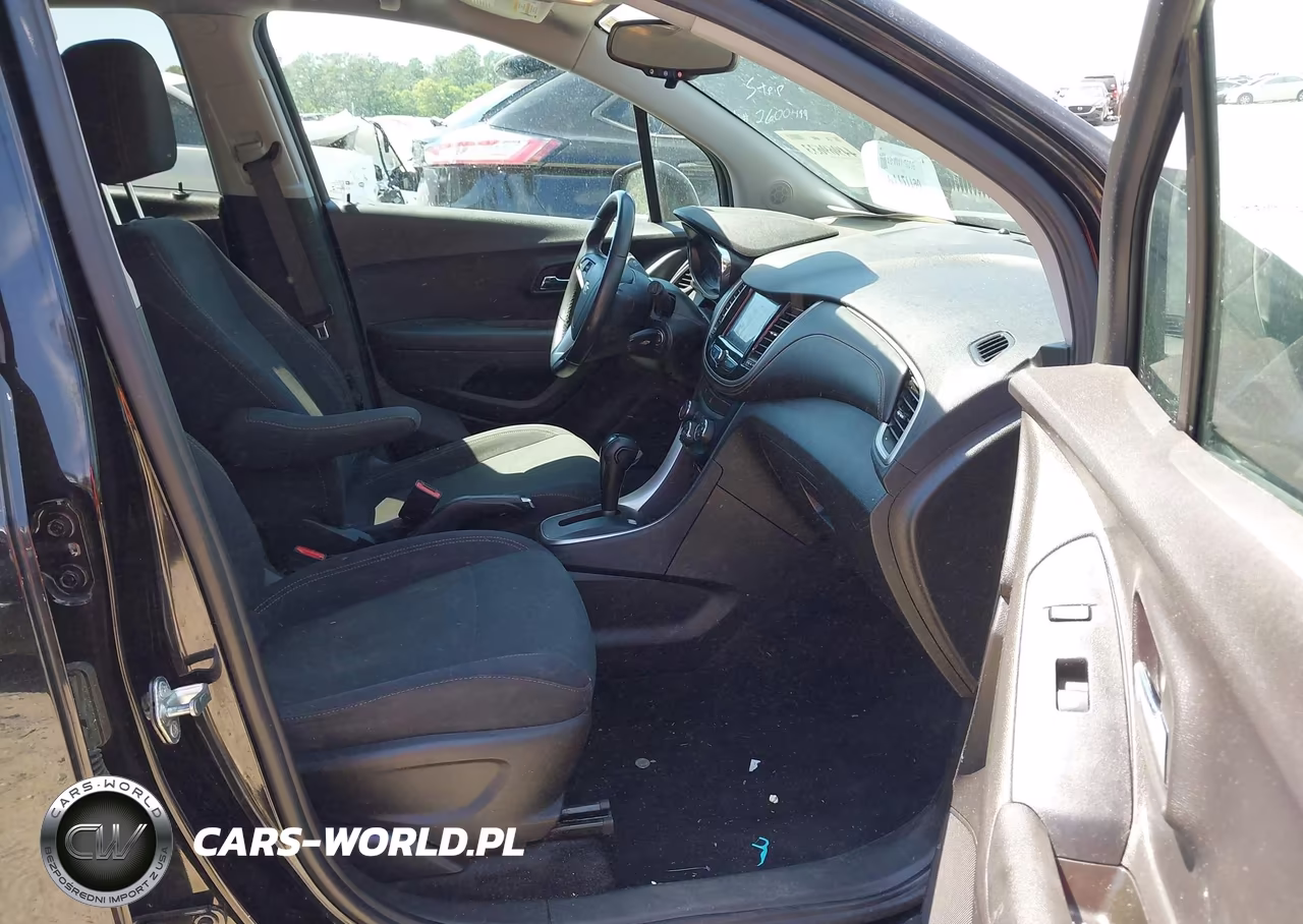2020 Chevrolet Trax Awd Ls VIN:3GNCJNSB8LL256262 - 5