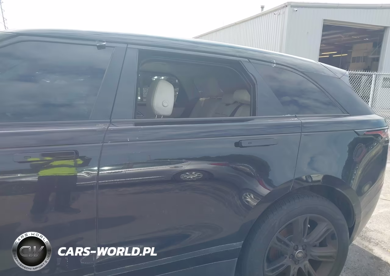 2019 Land Rover Range Rover Velar P250 S VIN:SALYB2EXXKA783462 - 16