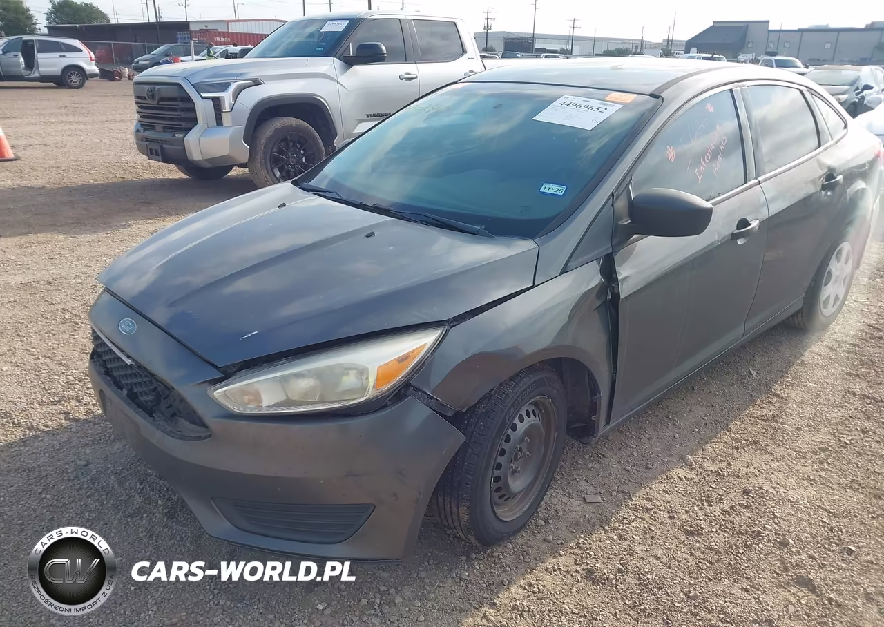 2018 Ford Focus S VIN:1FADP3E27JL302755 - 6