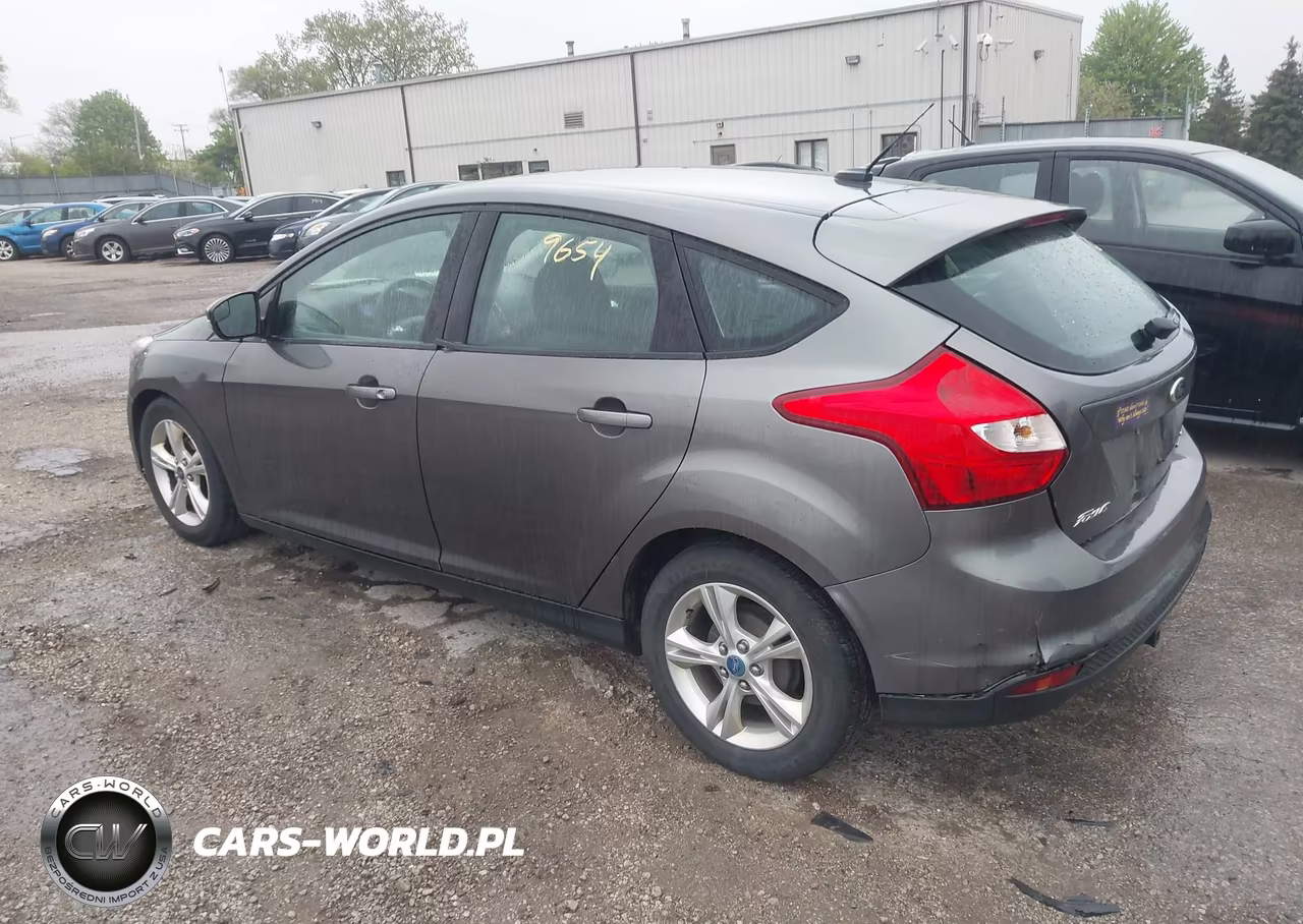 2013 Ford Focus Se VIN:1FADP3K25DL162519 - 3