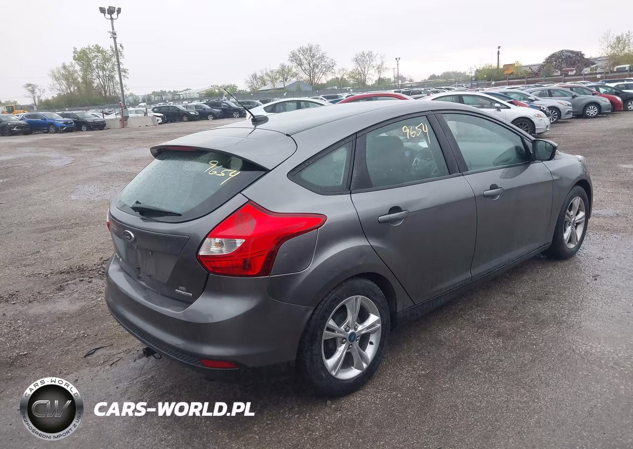 2013 Ford Focus Se VIN:1FADP3K25DL162519 - 4