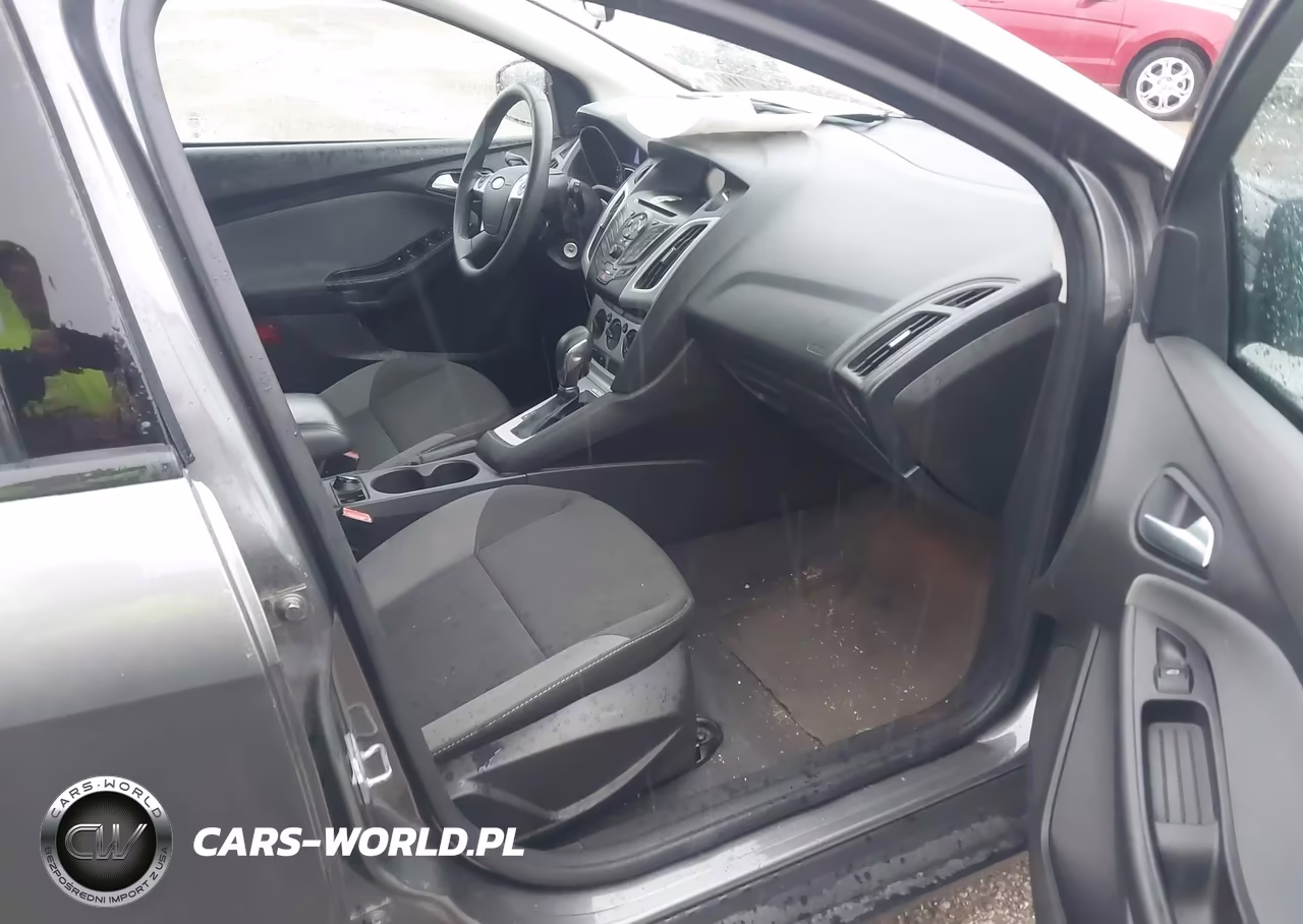 2013 Ford Focus Se VIN:1FADP3K25DL162519 - 5
