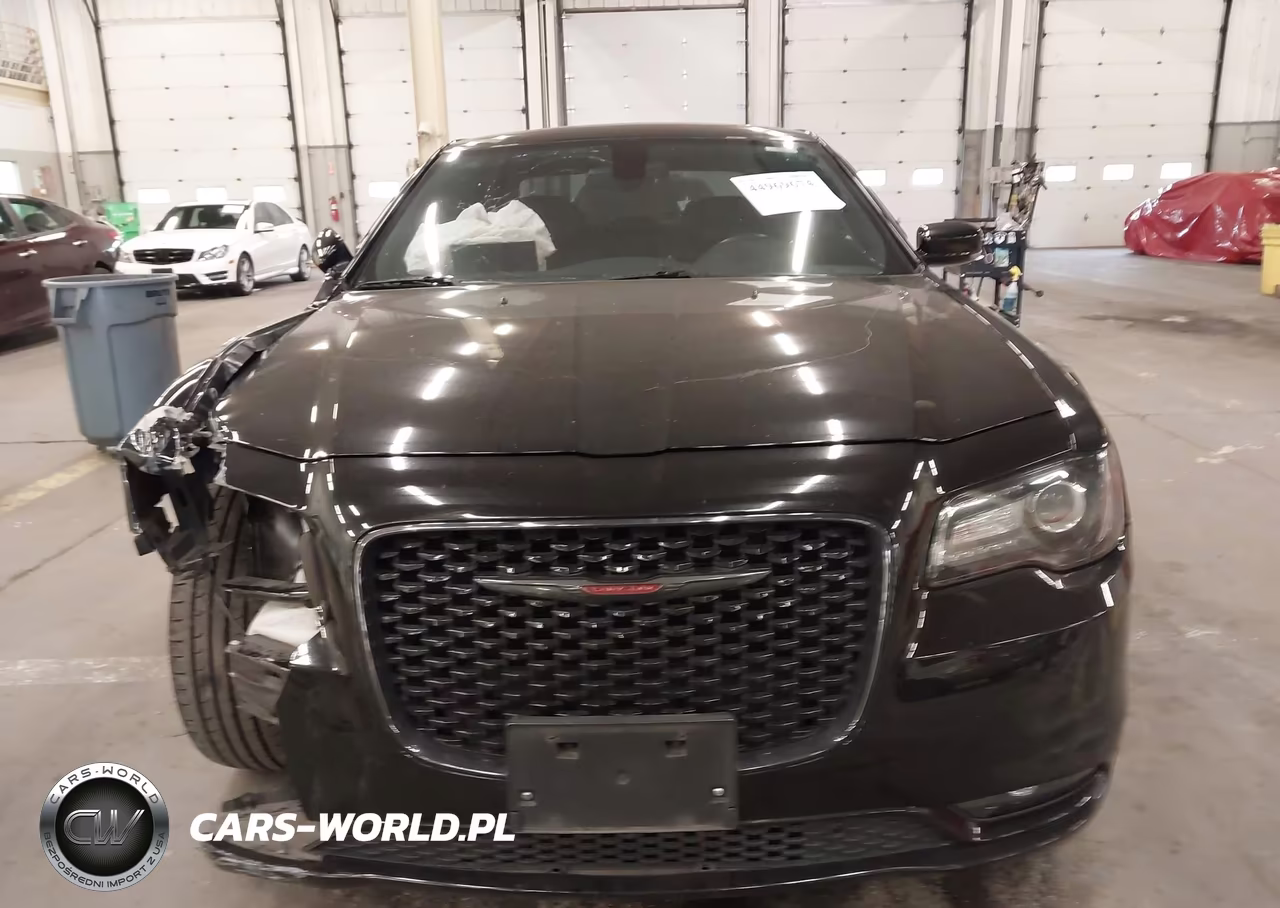 2022 Chrysler 300 S VIN:2C3CCABG7NH184431 - 11