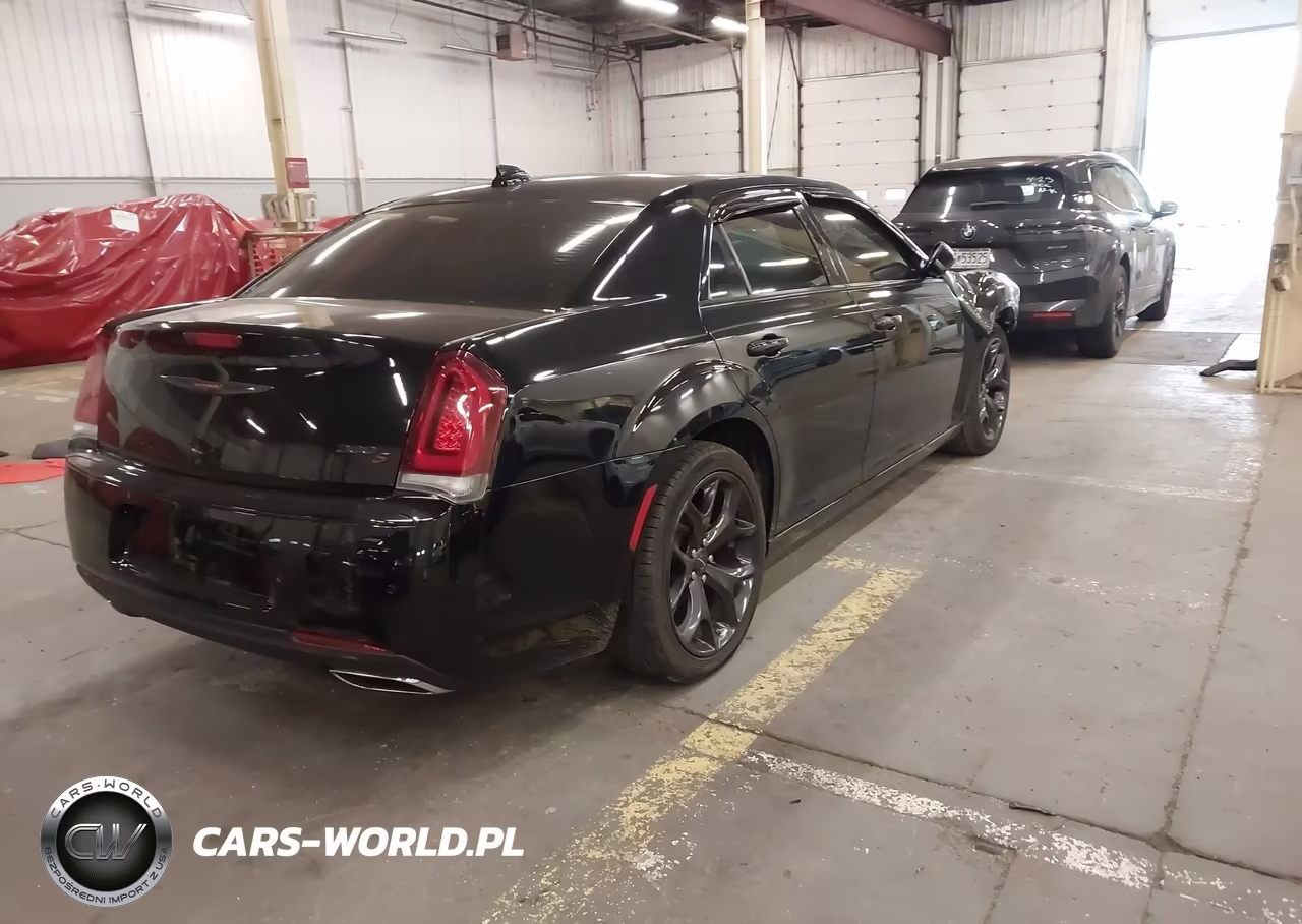 2022 Chrysler 300 S VIN:2C3CCABG7NH184431 - 4