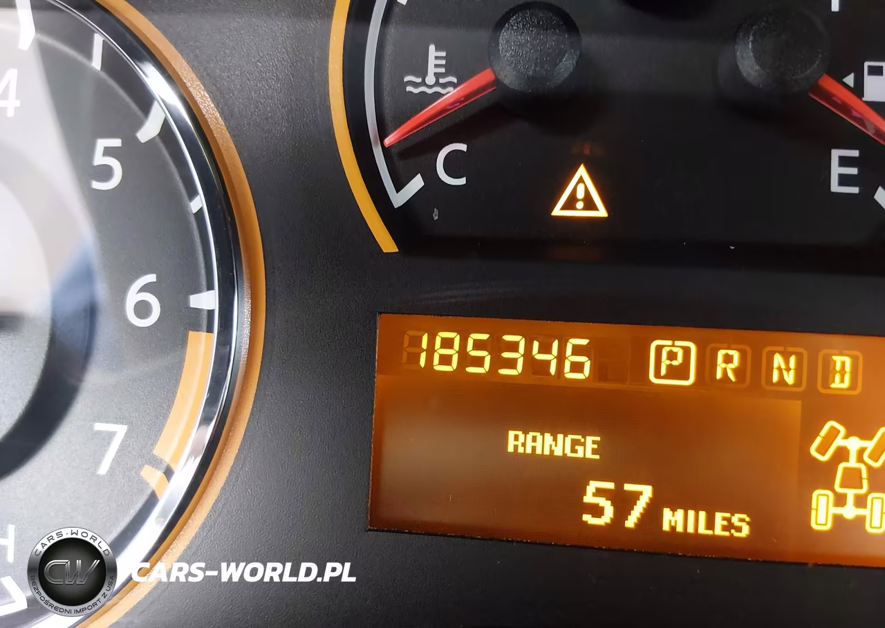2015 Nissan Armada Platinum VIN:5N1AA0NC2FN617606 - 15