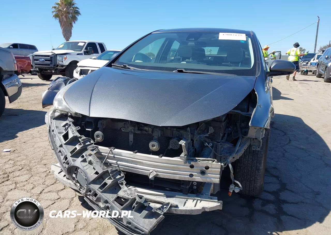2017 Toyota Prius Two VIN:JTDKBRFU9H3038337 - 6