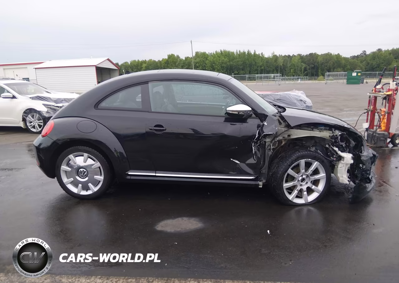 2013 Volkswagen Beetle 2.5L Fender Edition VIN:3VWJX7AT0DM679415 - 14