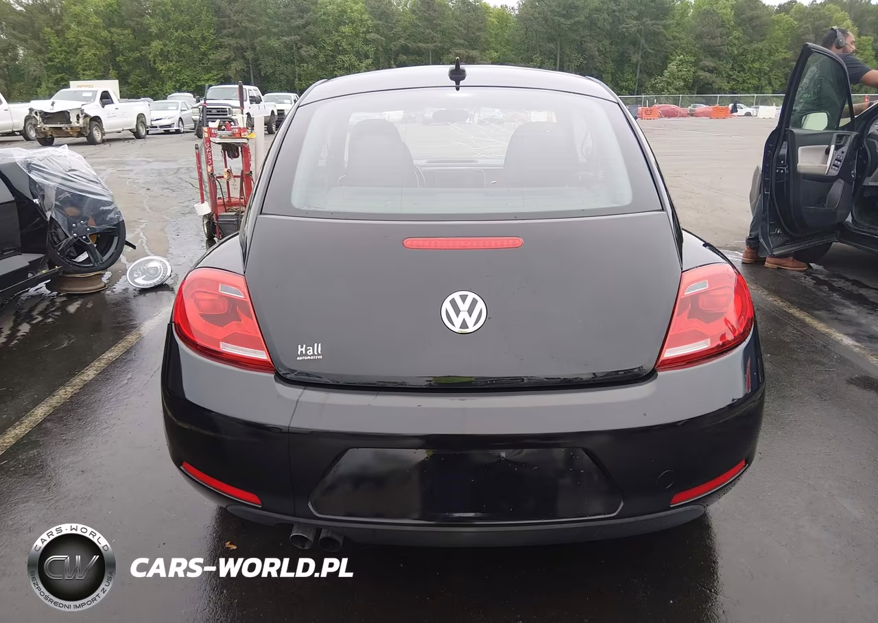 2013 Volkswagen Beetle 2.5L Fender Edition VIN:3VWJX7AT0DM679415 - 17