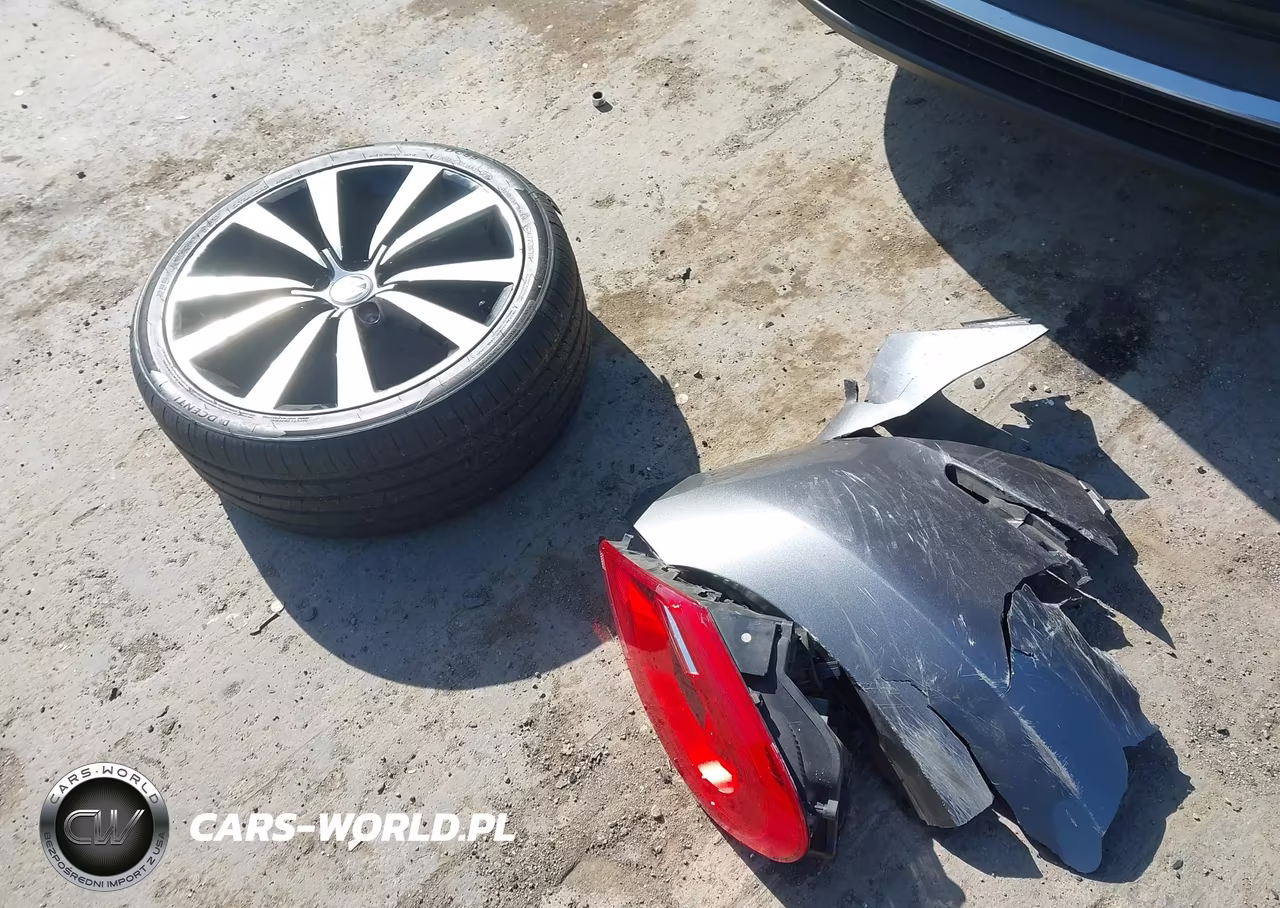 2012 Volkswagen Beetle Turbo VIN:3VWVA7AT6CM635825 - 12