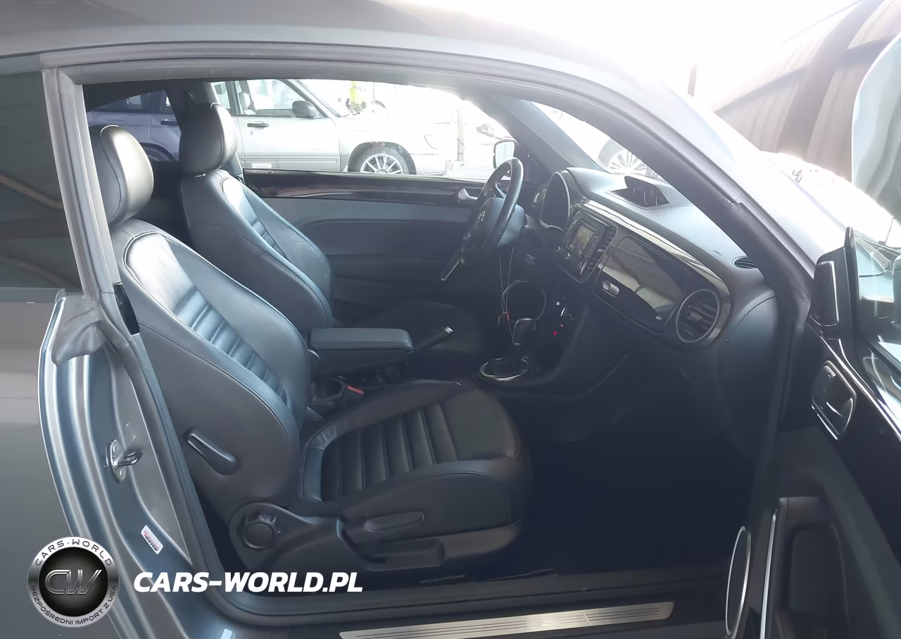 2012 Volkswagen Beetle Turbo VIN:3VWVA7AT6CM635825 - 5