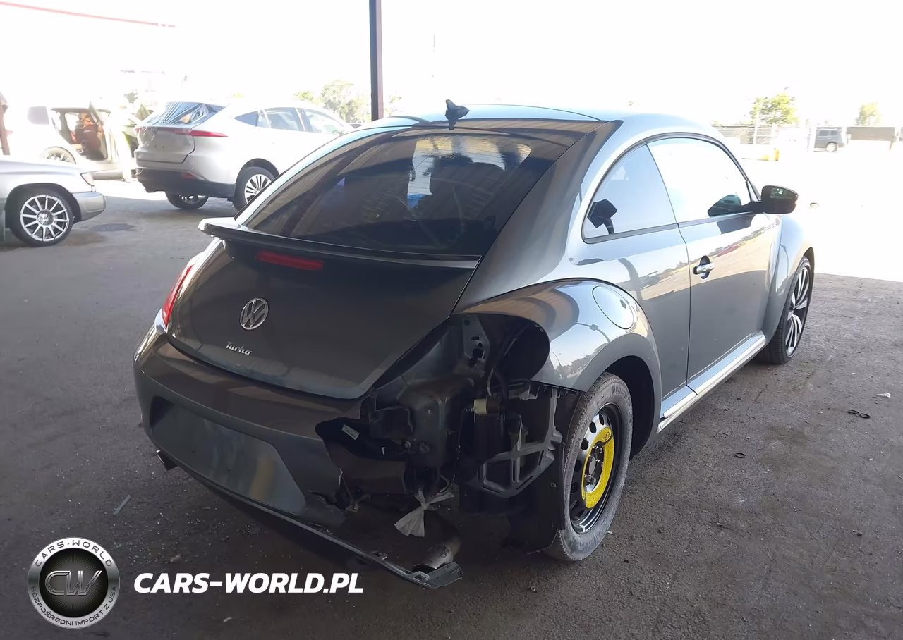 2012 Volkswagen Beetle Turbo VIN:3VWVA7AT6CM635825 - 6