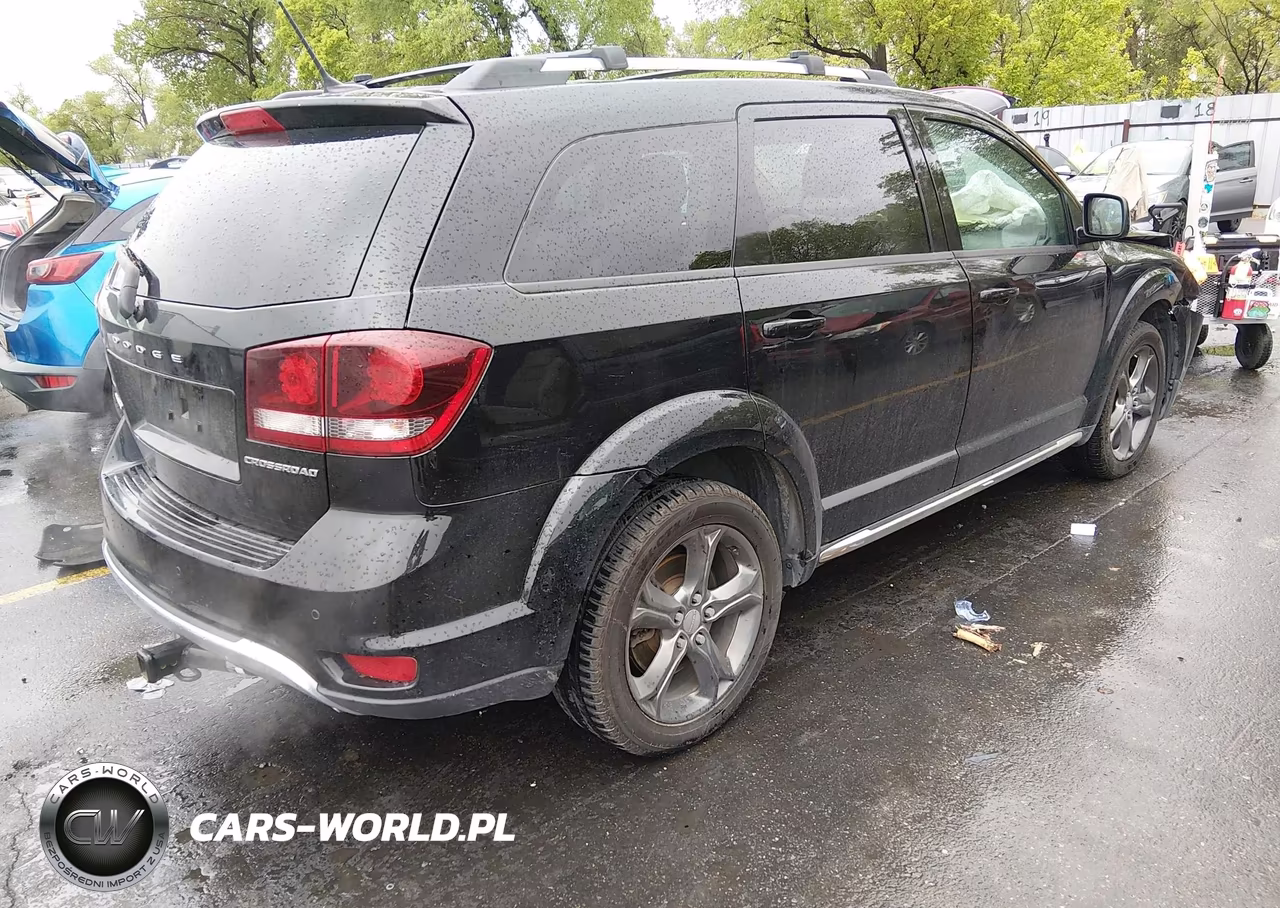 2015 Dodge Journey Crossroad VIN:3C4PDDGG9FT725377 - 4