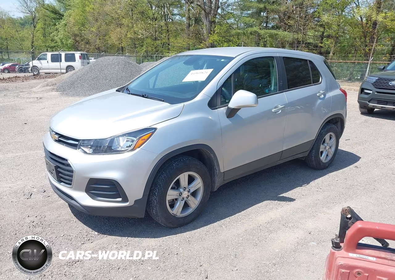 2019 Chevrolet Trax Ls VIN:3GNCJNSBXKL388776 - 2