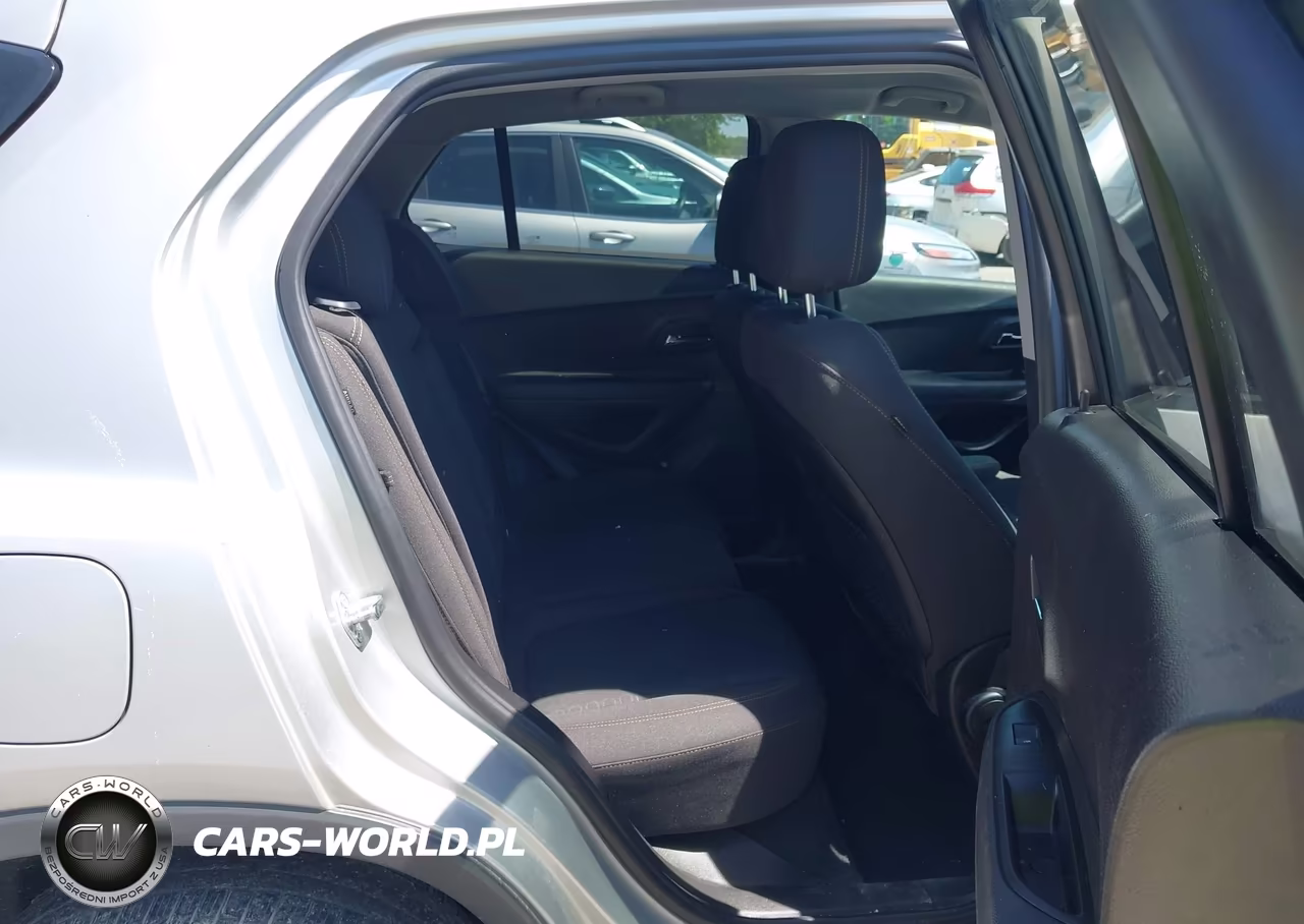 2019 Chevrolet Trax Ls VIN:3GNCJNSBXKL388776 - 8