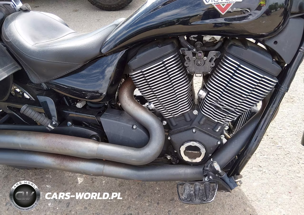 2014 Victory Motorcycles Vegas 8-Ball VIN:5VPGA36N4E3032635 - 8