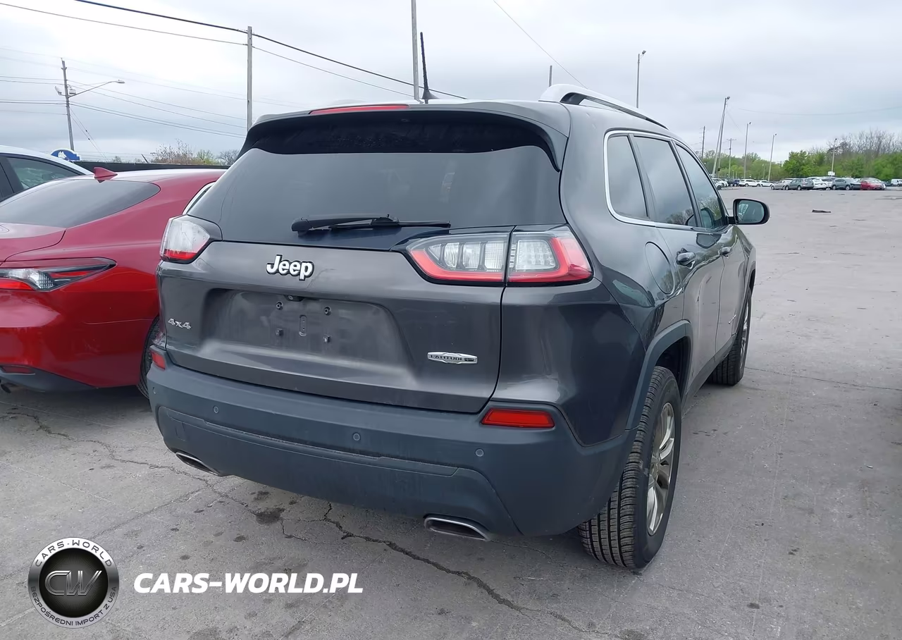 2019 Jeep Cherokee Latitude Plus 4X4 VIN:1C4PJMLX2KD432936 - 4