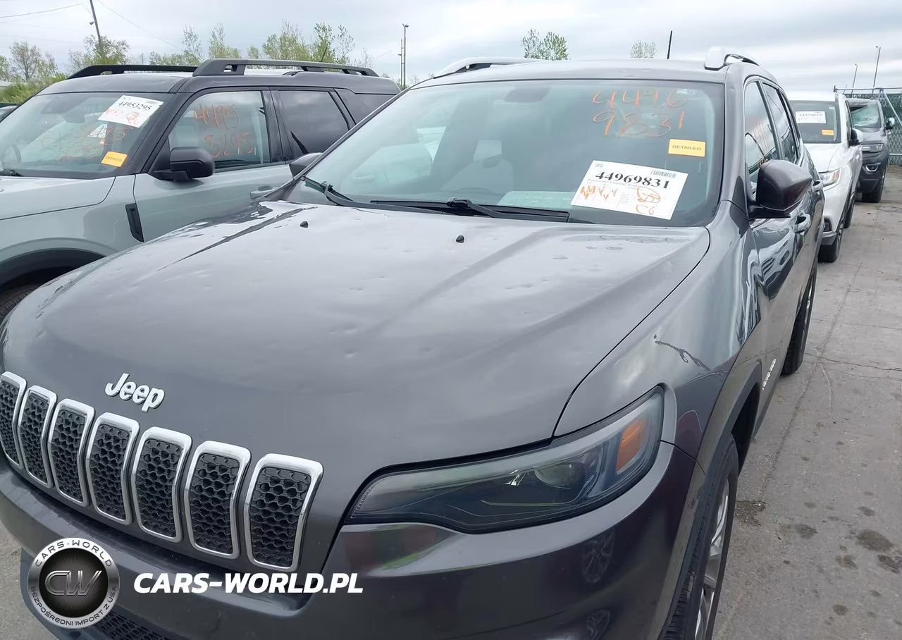 2019 Jeep Cherokee Latitude Plus 4X4 VIN:1C4PJMLX2KD432936 - 6