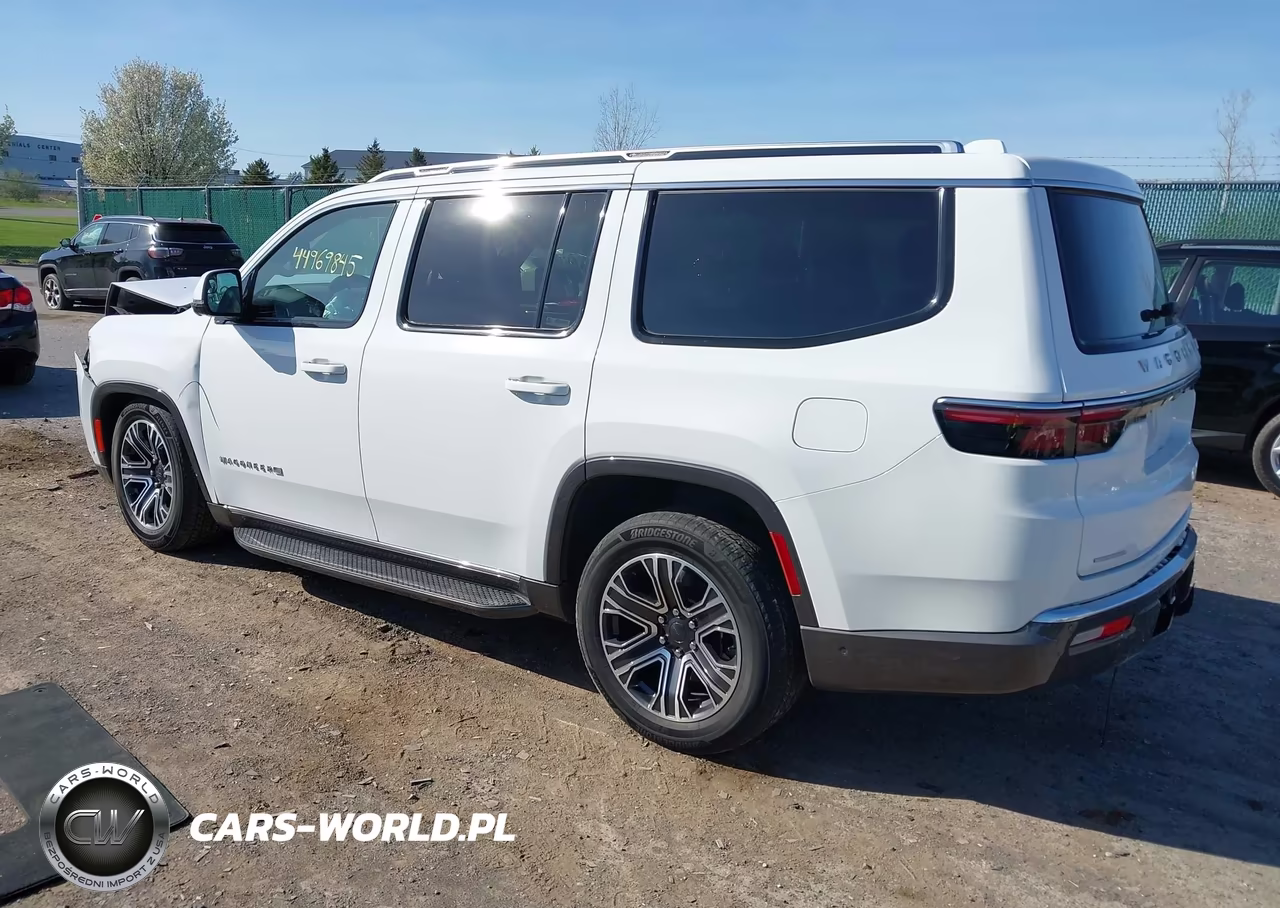 2022 Jeep Wagoneer Series Iii 4X4 VIN:1C4SJVDT9NS108216 - 3