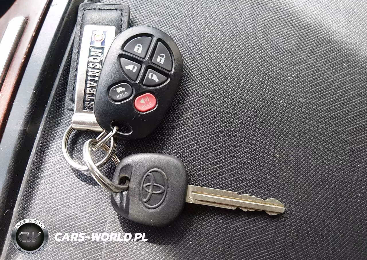 2012 Toyota Sienna Xle V6 8 Passenger VIN:5TDYK3DC1CS248343 - 11