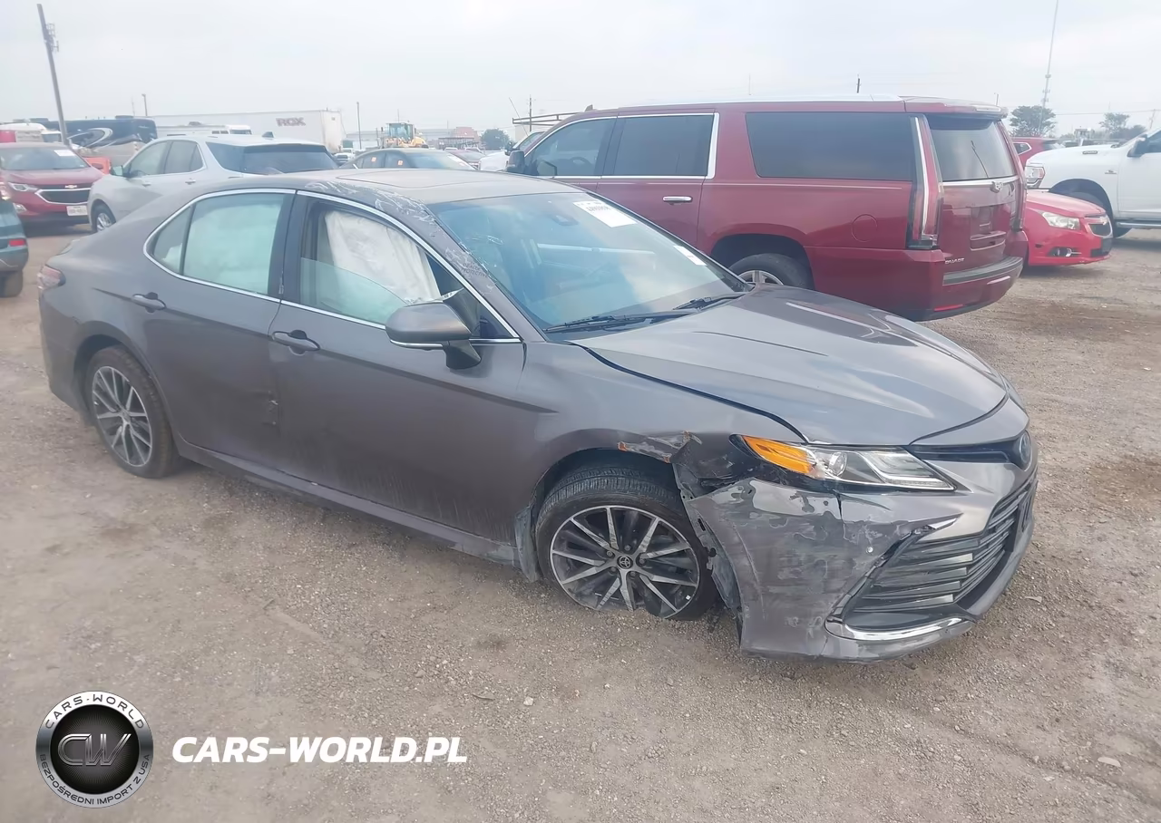 2024 Toyota Camry Hybrid Xle – zdjęcie 1 z 15