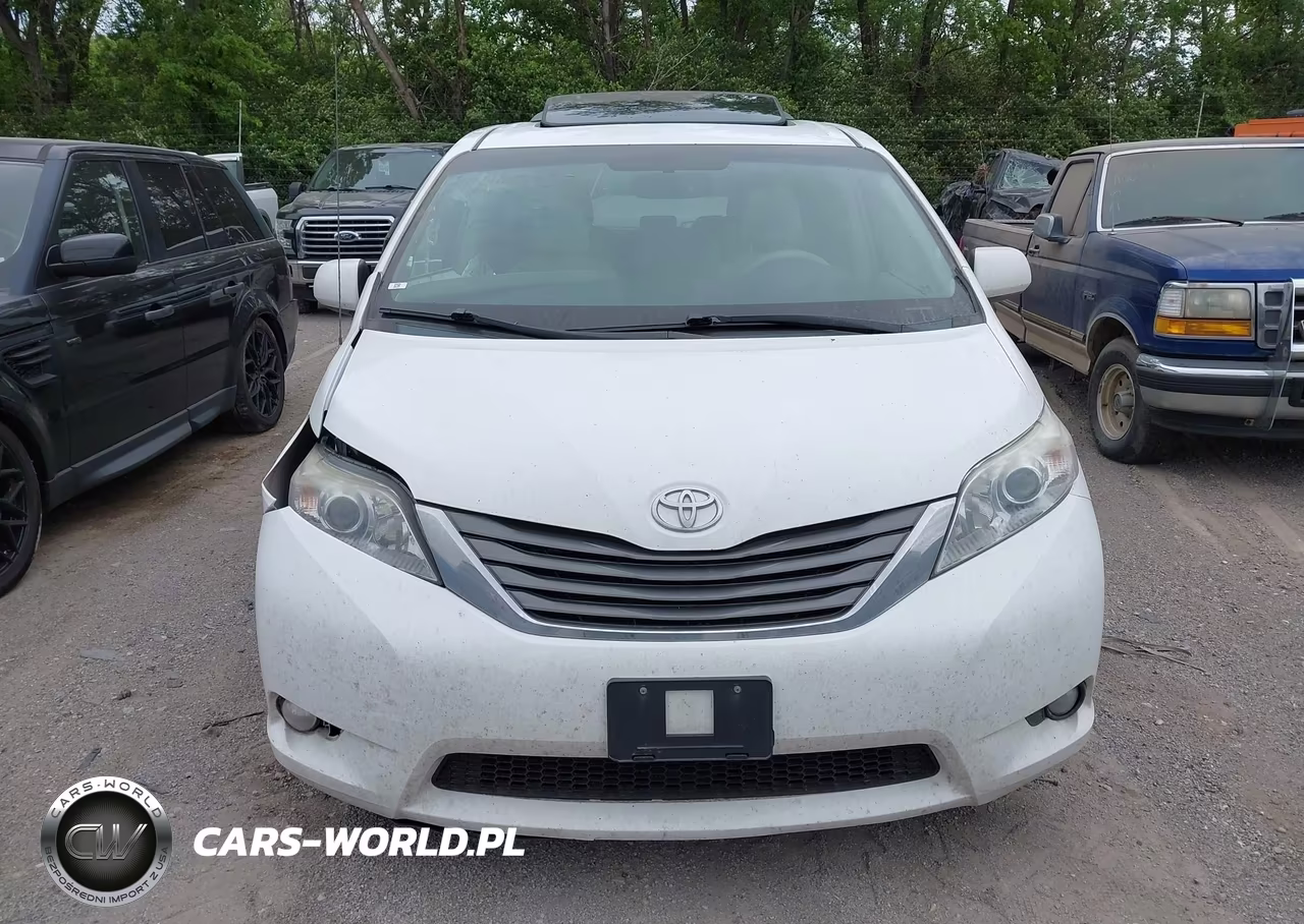 2013 Toyota Sienna Xle V6 8 Passenger VIN:5TDYK3DC8DS305736 - 12
