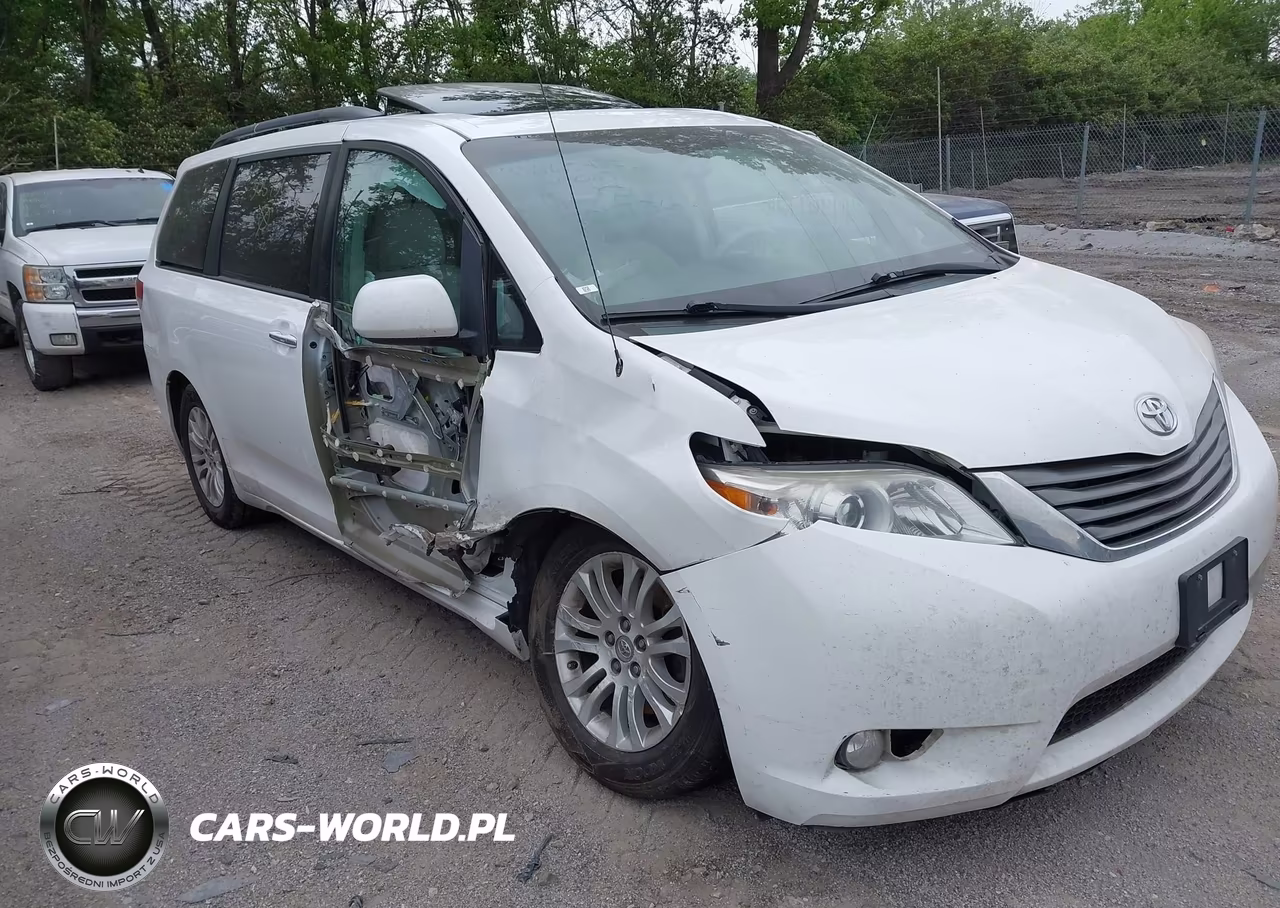 2013 Toyota Sienna Xle V6 8 Passenger VIN:5TDYK3DC8DS305736 - 6