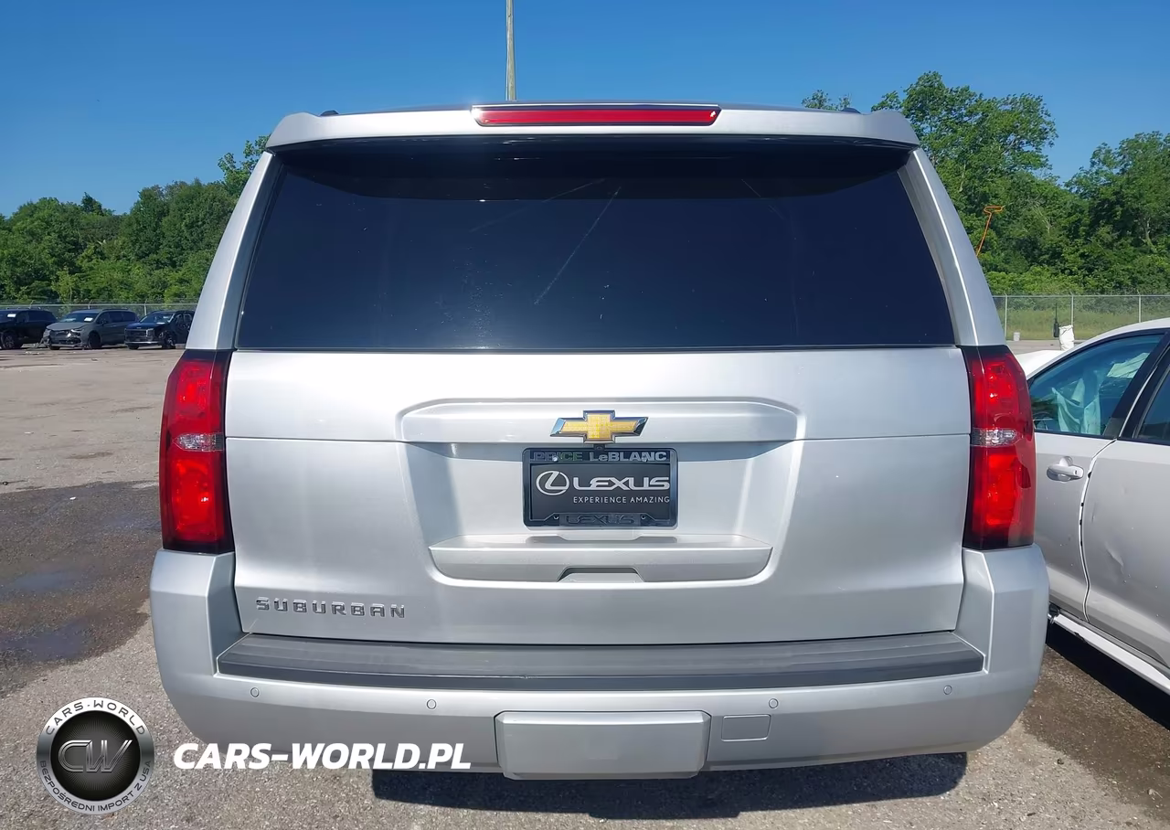 2018 Chevrolet Suburban Lt VIN:1GNSCHKC1JR248834 - 16