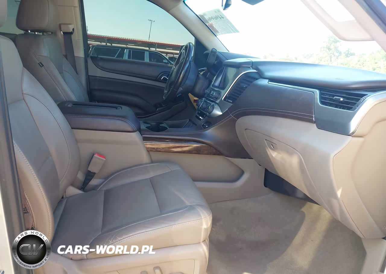 2018 Chevrolet Suburban Lt VIN:1GNSCHKC1JR248834 - 5