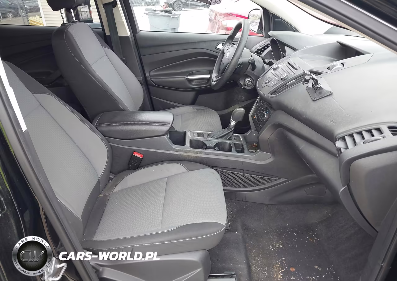 2017 Ford Escape Se VIN:1FMCU0GD0HUB21685 - 5