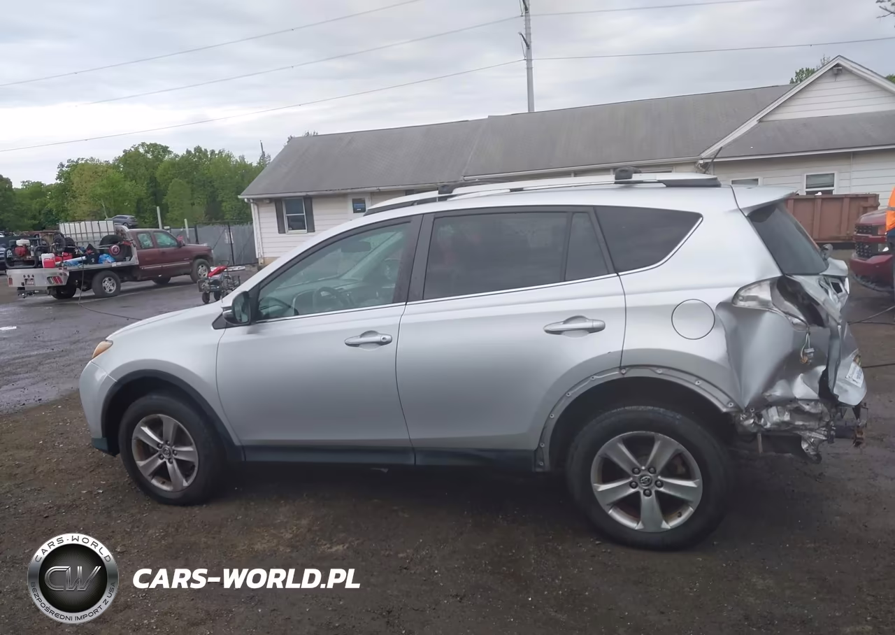2015 Toyota Rav4 Xle VIN:2T3RFREV3FW231607 - 15