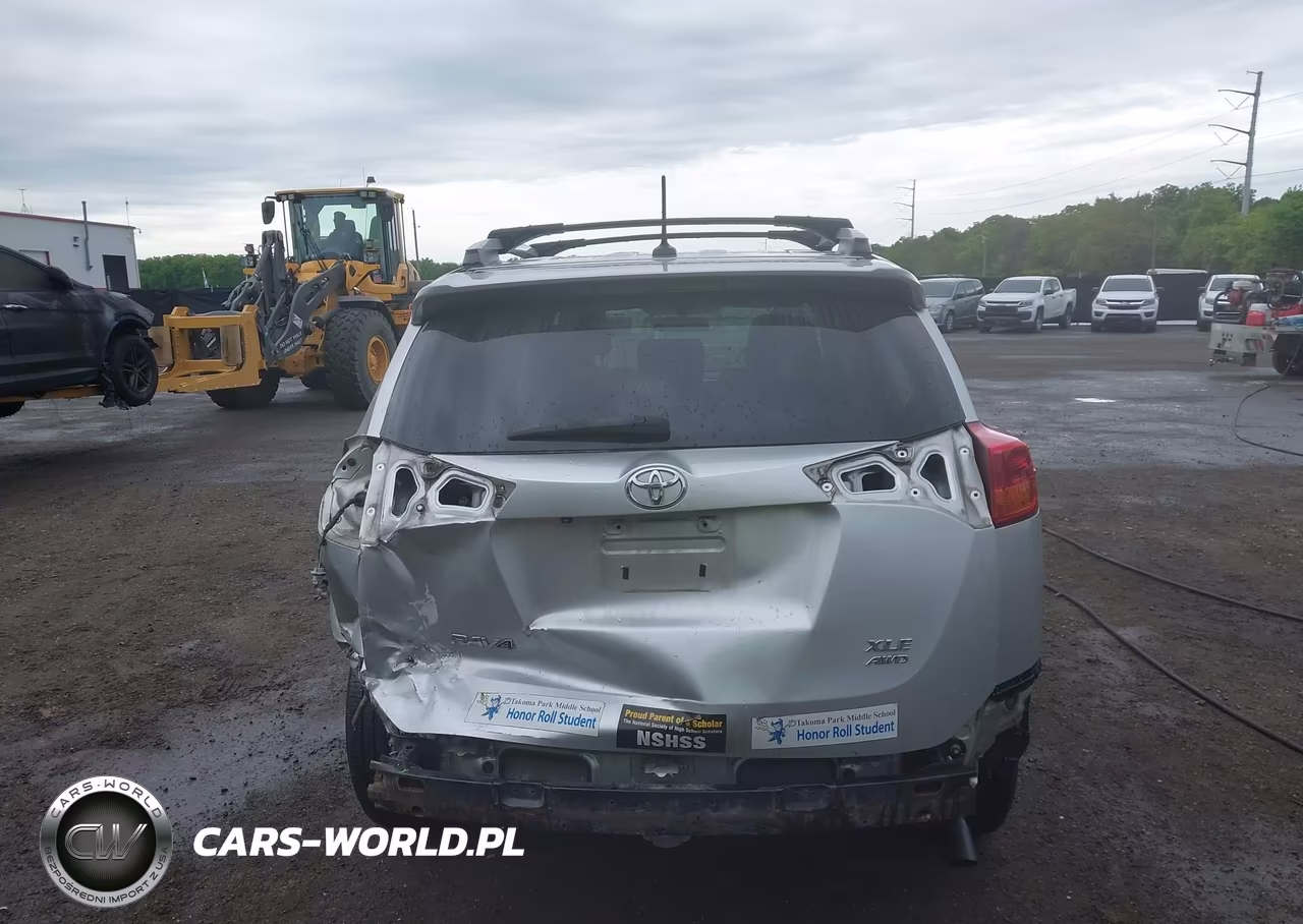 2015 Toyota Rav4 Xle VIN:2T3RFREV3FW231607 - 17