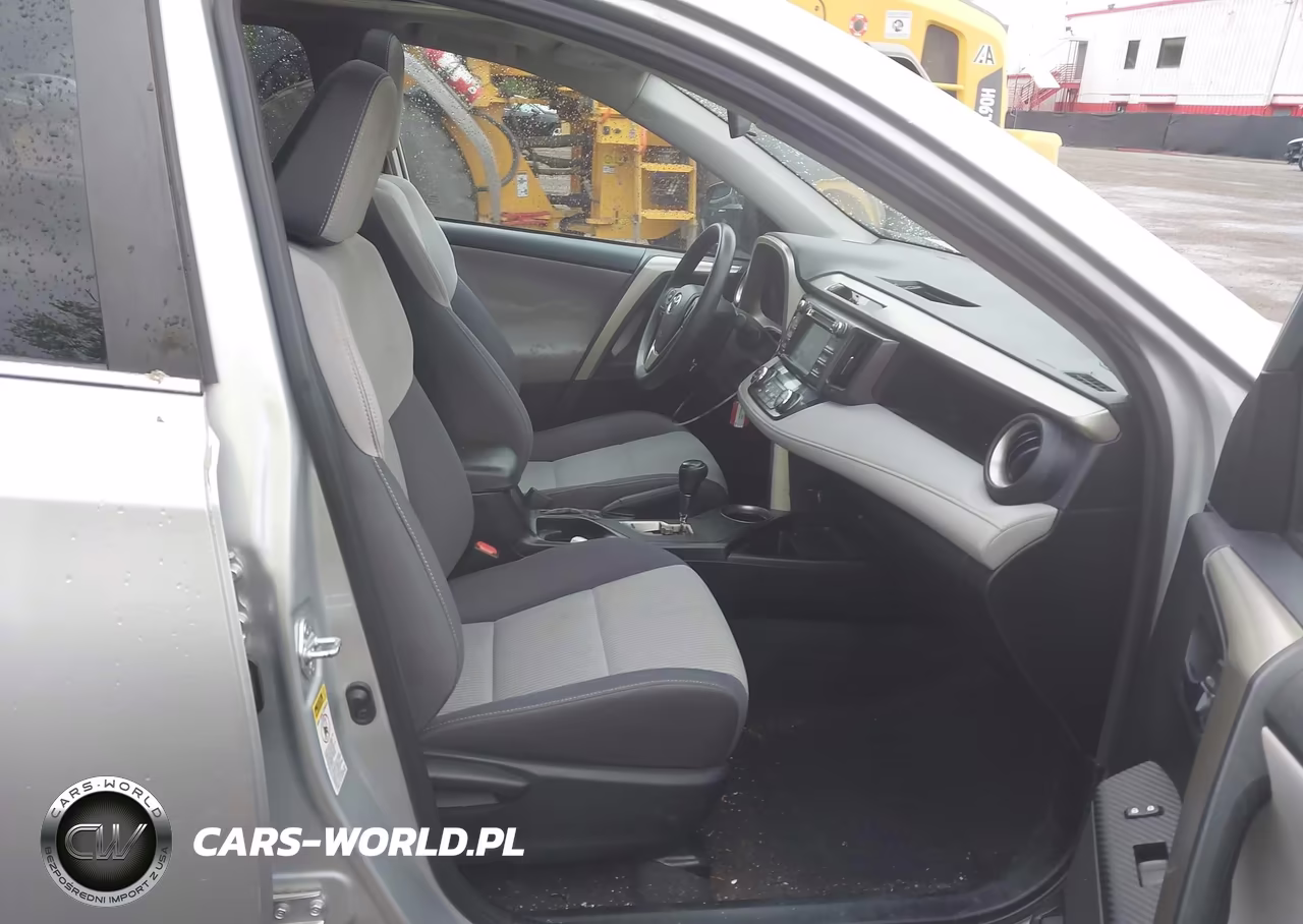 2015 Toyota Rav4 Xle VIN:2T3RFREV3FW231607 - 5